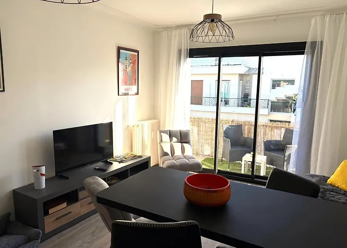 Hyper Centre Massena Ницца