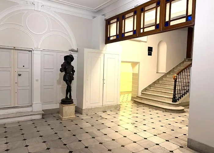 Апартаменты Hyper Centre Massena *